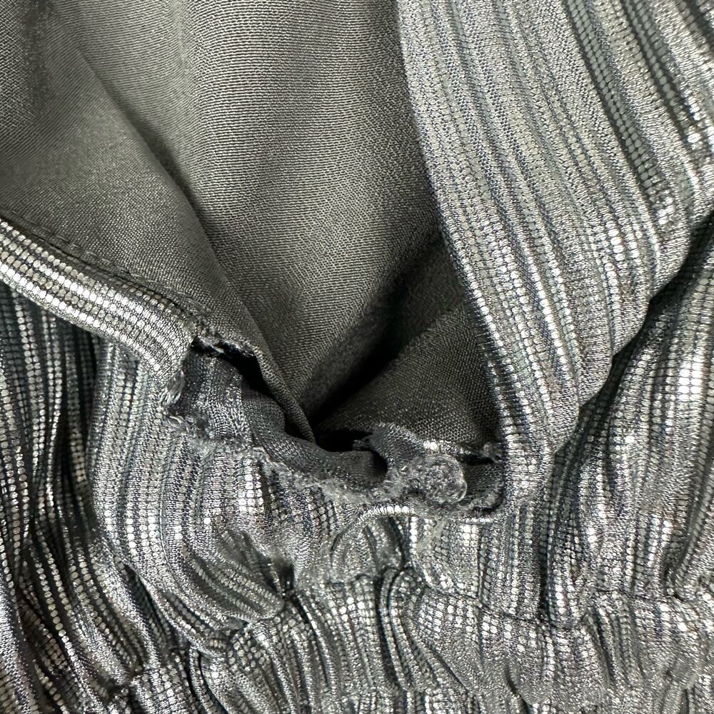 Lovers + Friends Mini Dress Womens S Silver Metallic Pleated V-Neck‎ Long Sleeve - Picture 8 of 9